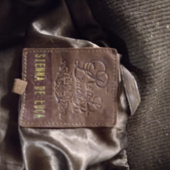 Leather jacket small - Picture 2 of 2